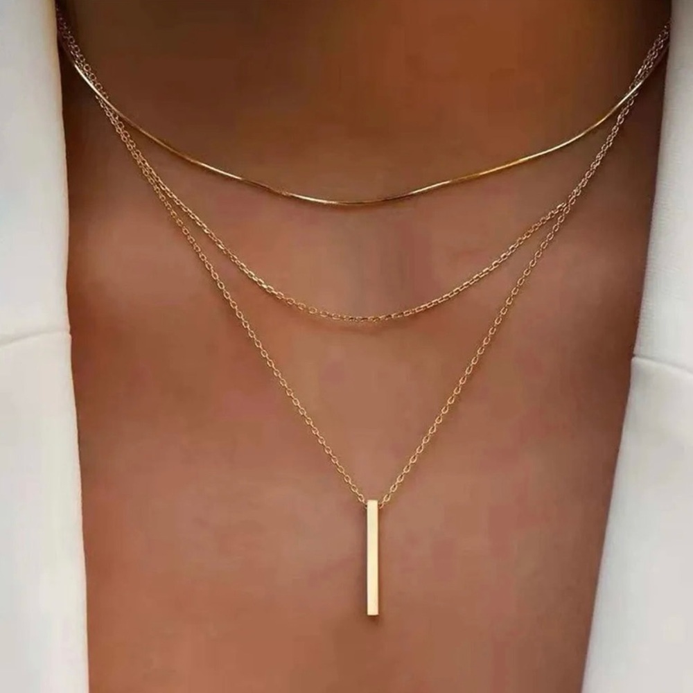 Trendy Gold-Toned Bar Pendant Necklace Layered Chains